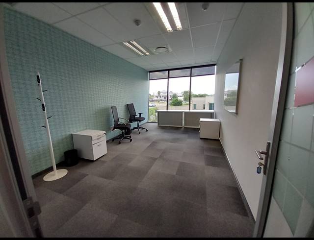2,248M² OFFICE TO LET IN BRYANSTON